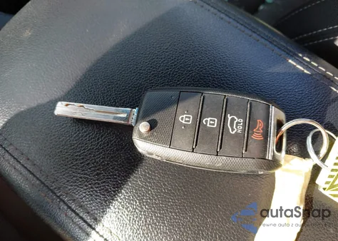 2017 Kia Sportage Lx z USA, uszkodzony, nr VIN KNDPMCAC5H7085997